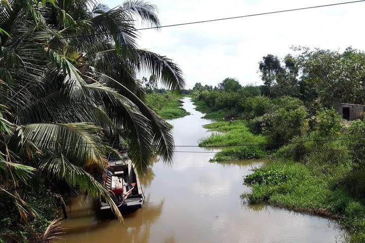 Luxury Mekong Tour: Ba Ton Bridge - Cai Be - Tan Phong with Cycling  image