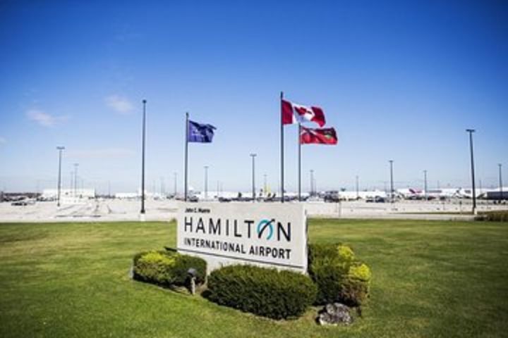 Private Transfer: Niagara Falls, ON to Hamilton Airport (YHM) image