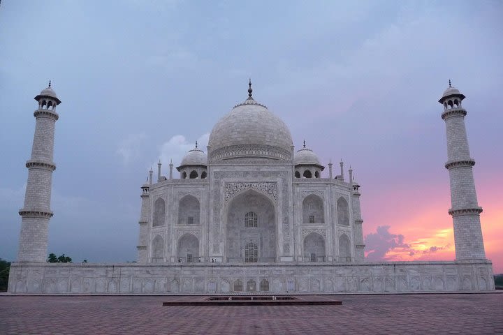 Skip The Line: Taj Mahal Sunrise Tour from - Delhi image
