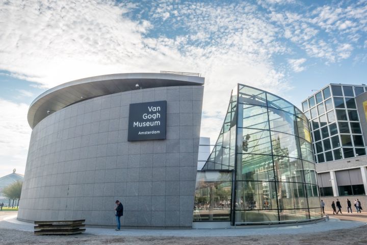 Van Gogh Museum Tickets & Small Group Guided Tour image