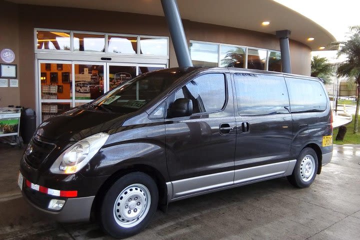 One way Transfer Juan Santamaria Airport to San Jose Hotels  image