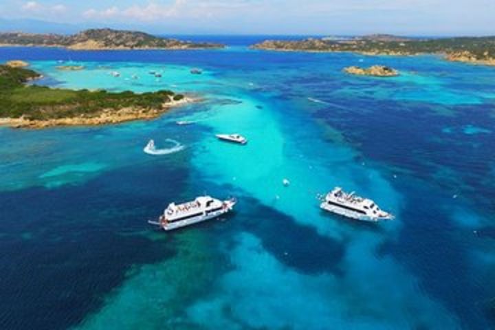 La Maddalena Archipelago Boat Tour from Palau image