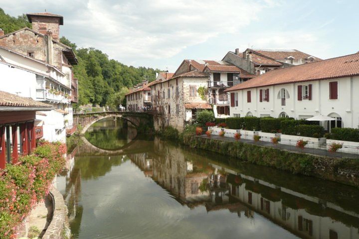 French-Basque Countryside Private tour Discover the hidden beauty of Pyrenees image