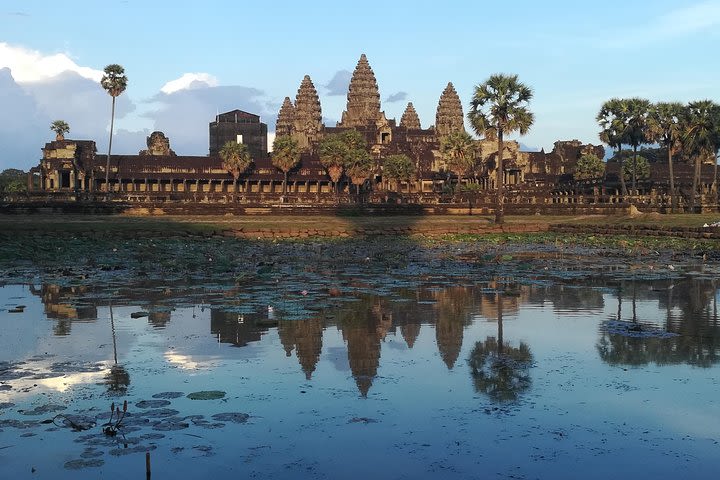 Angkor Wat Sunset Tour image