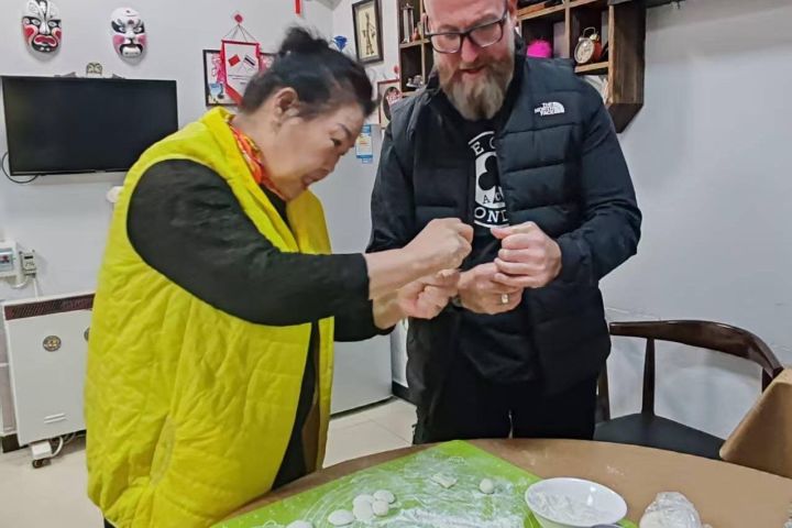 Beijing Hutong Cooking Class & Market Tour image