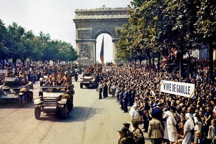 Paris & Parisians During WWII | Private Walking Tour image