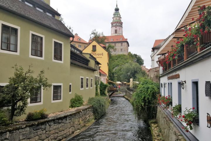 Cesky Krumlov Small-Group Day Trip from Vienna  image