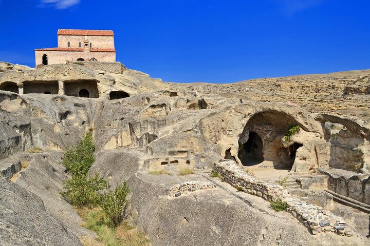 Full day tour in Stalini home town and ancient rock town Uplistsikhe image