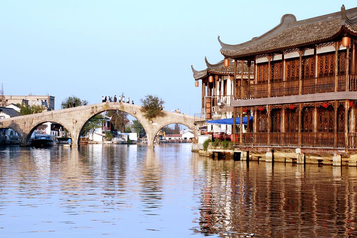 Small Group Half Day Tour: Sunset in Water Village Zhujiajiao Minicoach image