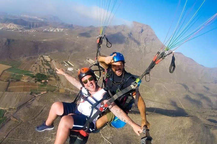 Paragliding 800/1000/2250 Meters  image