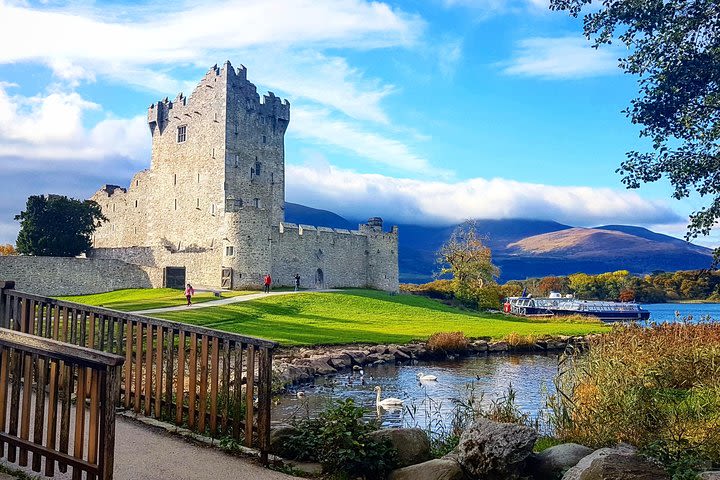 Combination Killarney Jaunting Car Tour and Lakes of Killarney Cruise image