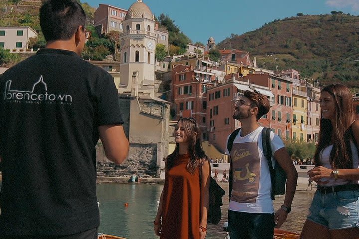 Small-Group Cinque Terre Discovery with Seafood Lunch image