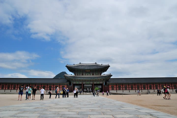 Full-Day Palace Tour in Seoul image