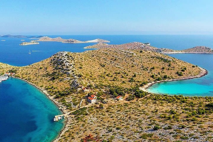 KORNATI ISLANDS, Small Group – max 12 ppl, Fish Snorkeling Spot, Sandy Lagoon image