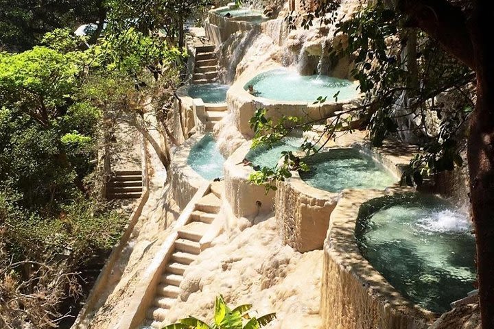 Hot Springs in Tolantongo Full-Day Tour with Typical Lunch image