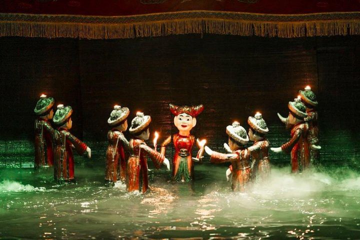 Evening Water Puppet Show & A visit to Bitexco Financial Tower image