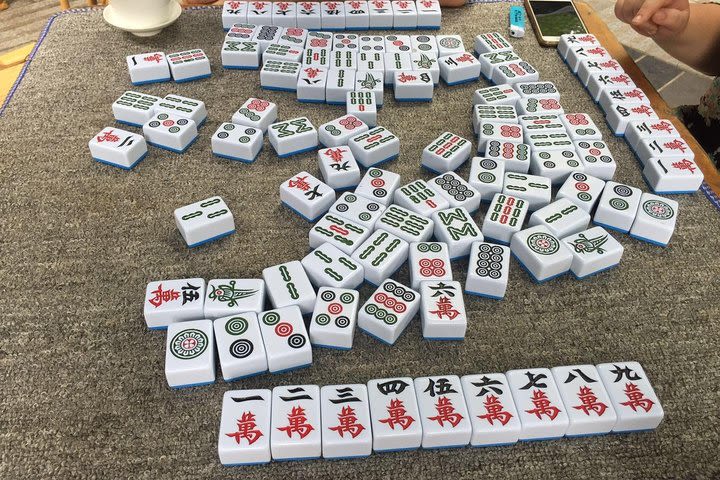 Half-day Private Mahjong course in Local Tea House image