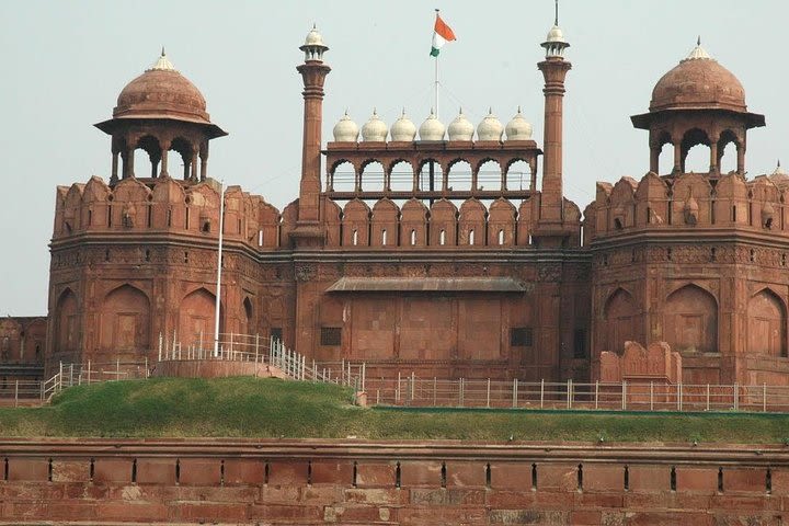 Tajmahal-Agra Fort-Temple Tour By Car From New Delhi With Lunch in One Day image