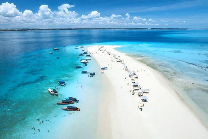 Nakupenda Island Snorkeling Trip with Lunch & Transfer image