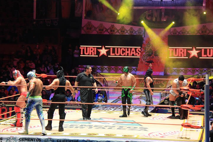 Turiluchas Amazing Wrestling Show image