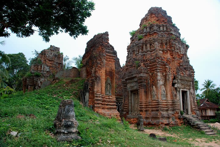 Rolous Group and Floating Village Tour  image