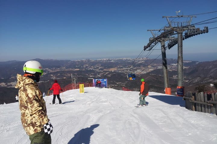 PRIVATE SKI TOUR in Pyeongchang Olympic Ski Resort(More Members Less Cost) image