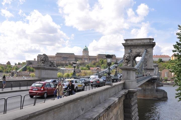 Private Budapest walking tour - 4 hours image