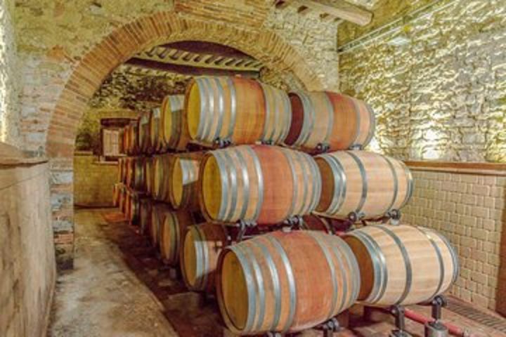 Small group Chianti Classico Wine-Food Tour from Montevarchi.Boutique wineries. image