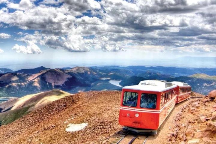 Pikes Peak Guided Bus Tour image