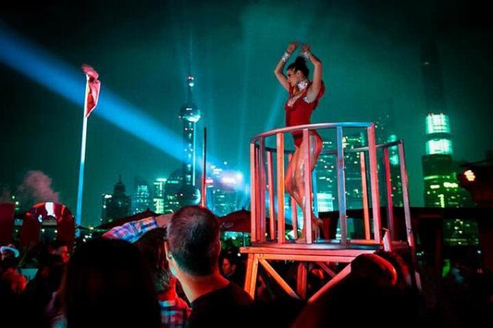 Small-Group Shanghai Nightlife Tour: Acrobatic Show and Nightclub Crawl image