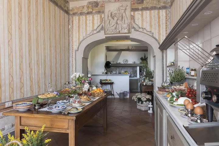 Small-Group Cooking Class at Palazzo Suriano in Salerno  image