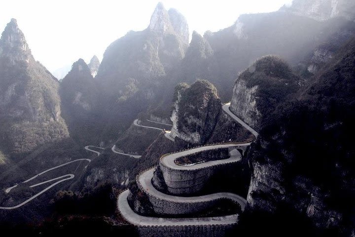 Day Tour for Tianmen Mountian and The Longgest Glass Bridge in the world image