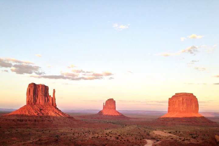 1.5 Hour Tour of Monument Valley's Valley Loop Drive image