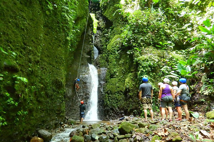Pure Trek Canyoning and Waterfall Rappelling Tour in La Fortuna image