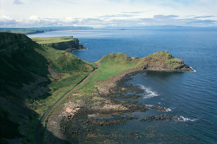 Giant's Causeway and Bushmills distillery and tasting tour from Belfast  image