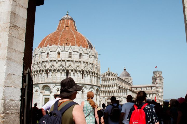 Pisa Day Trip from La Spezia image