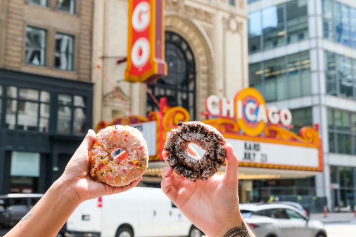 Chicago: Downtown Donut Tour with Tastings image