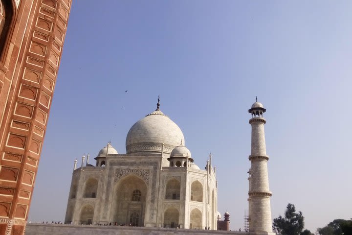 Taj Mahal with Local market image