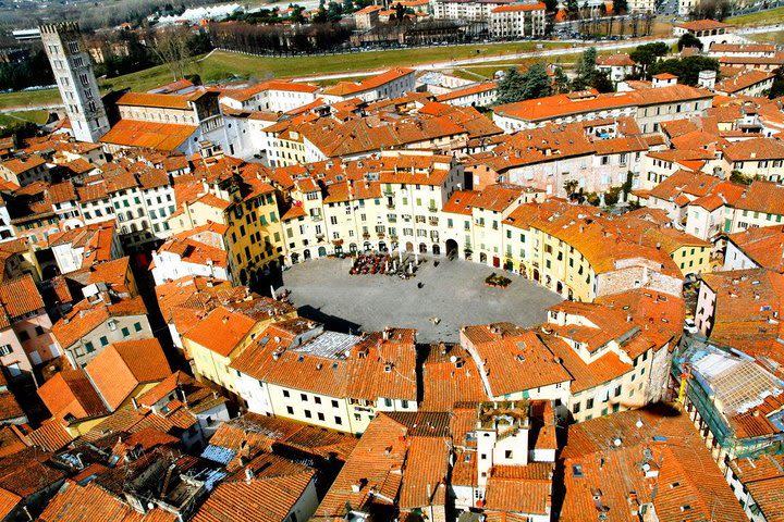 Pisa, Lucca and Wine tour image