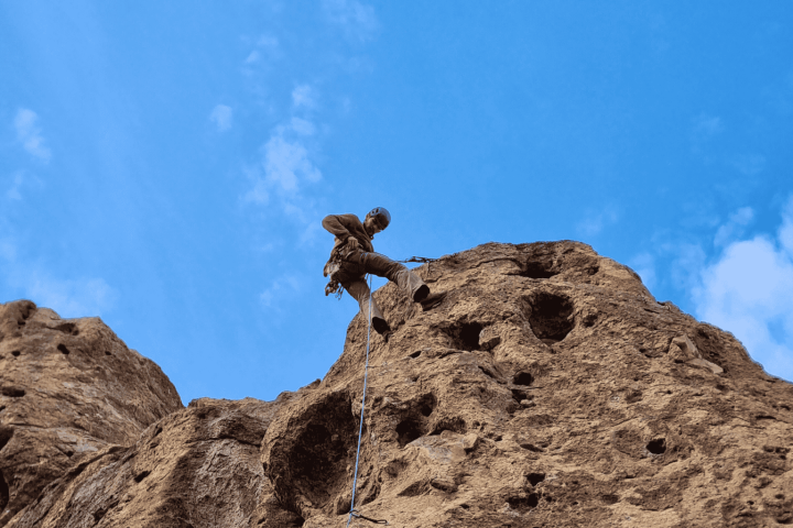 Tour de Escalada en Roca en el Cajón del Maipo image