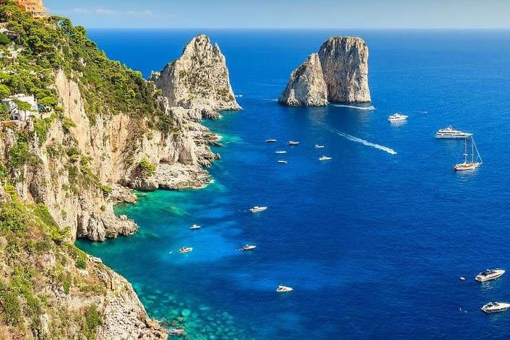 Private boat trip from Salerno to Capri image