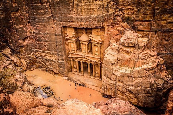 3 Days Private Tour : Amman, Jerash, Dead Sea, Petra and Wadi Rum image