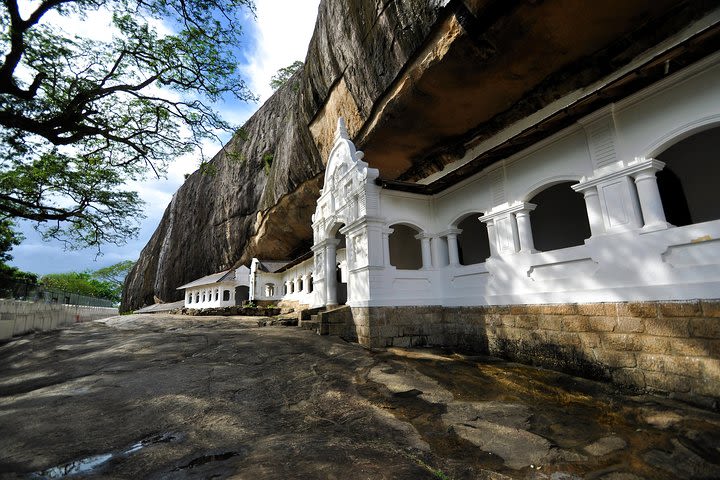 Private day tour to Sigiriya and Dambulla from Colombo image