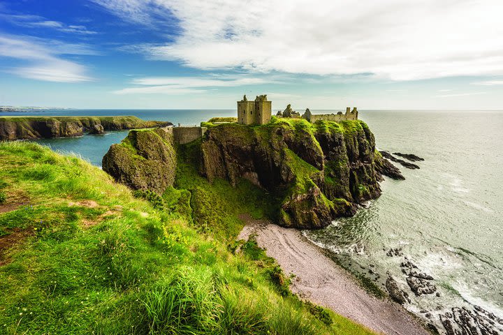 Dunnottar Castle and Royal Deeside Small-Group Tour image