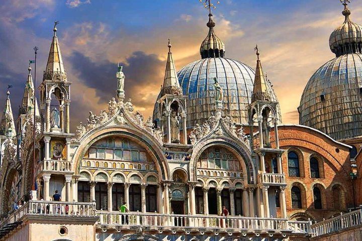 Venice LUXURY Private Day Tour from Rome image