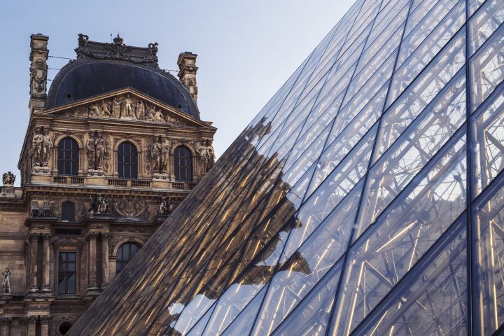 Skip-the-Line Louvre Highlights Tour with Mona Lisa image