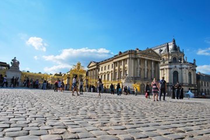 Versailles Private Half Day Guided Tour with Skip the Line Access from Paris image