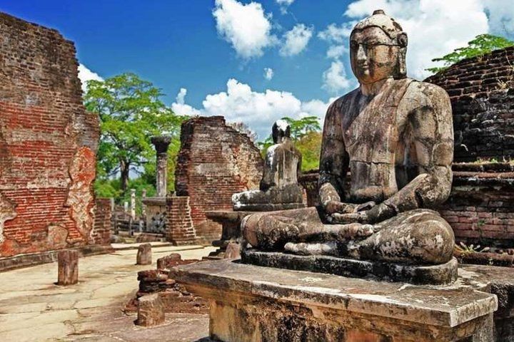 From Colombo Bandaranaike Intl Airport to Polonnaruwa image