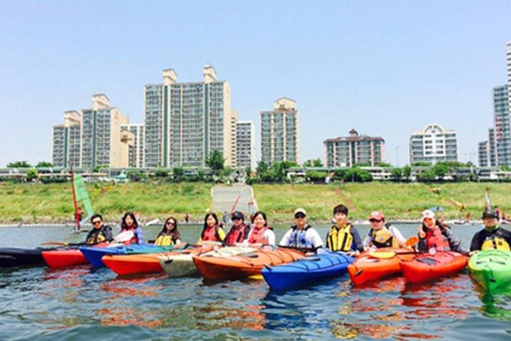 Han River Kayaking and Paddle Boarding Experience in Seoul image