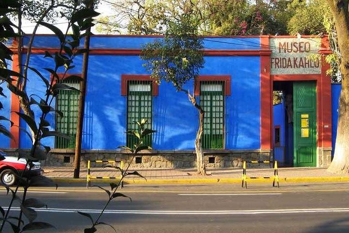 Xochimilco, Coyoacán and Frida Kahlo Museum in 1 day image